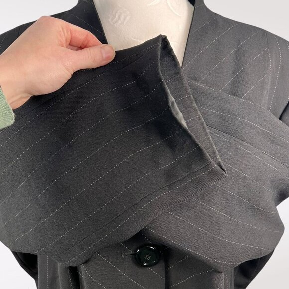 Tahari Arthur S. Levine Pinstripe Blazer Jacket Black Size 18 - Picture 7 of 10